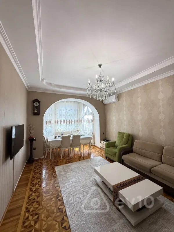 Satılır 3 otaqlı köhnə tikili 85 m²