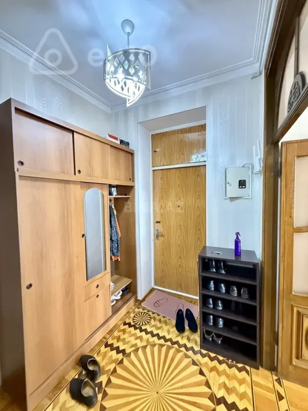 Satılır 3 otaqlı köhnə tikili 85 m²