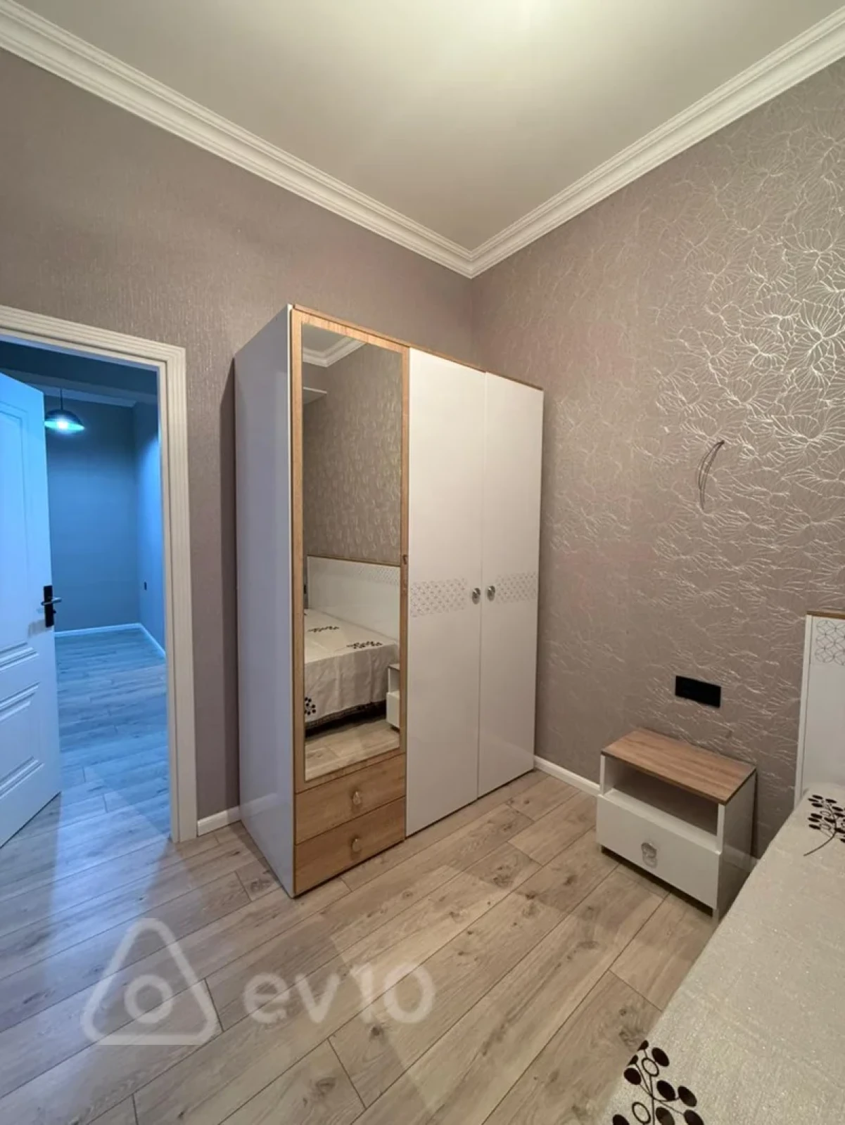 Satılır 3 otaqlı yeni tikili 95 m²