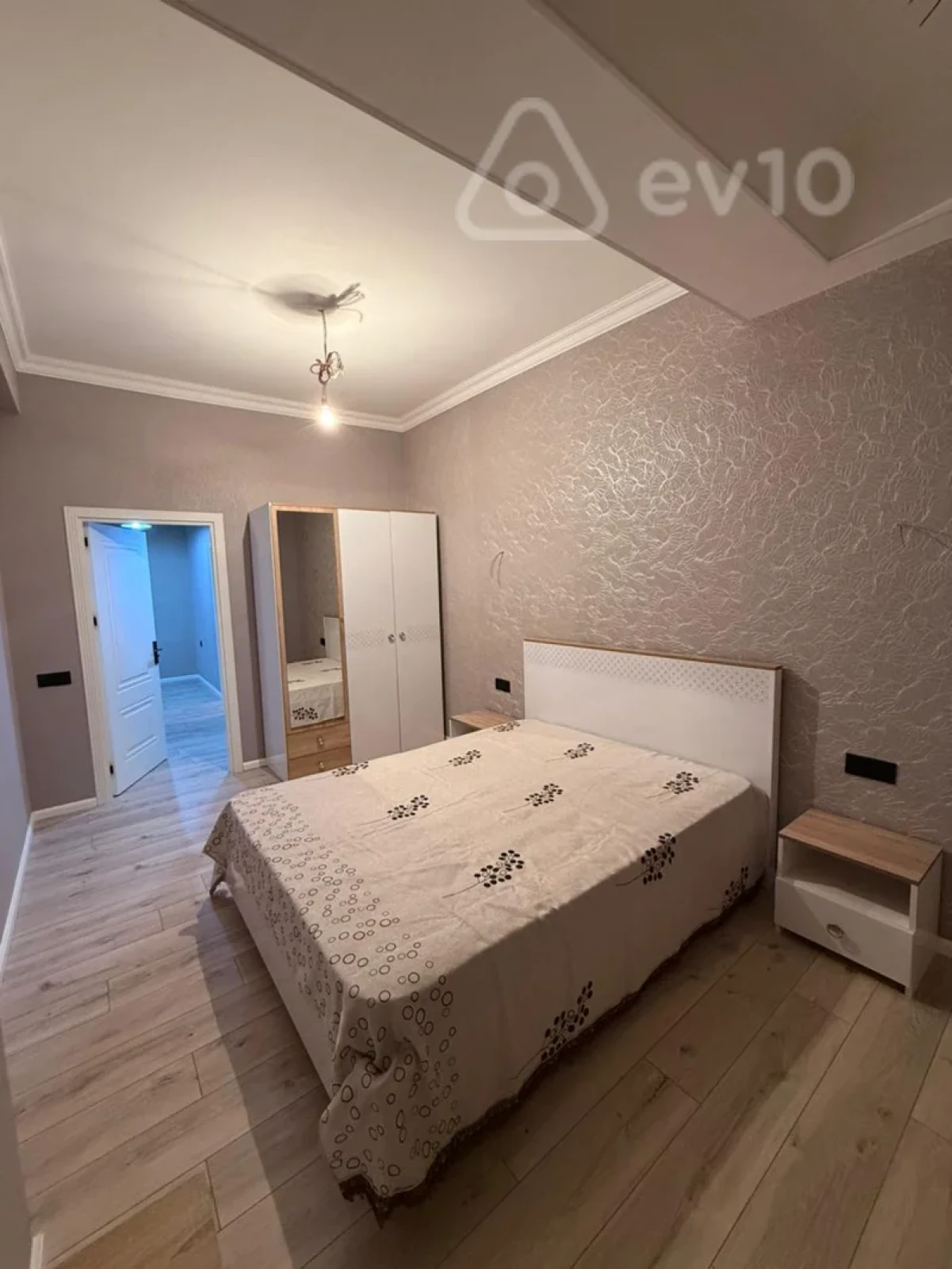 Satılır 3 otaqlı yeni tikili 95 m²