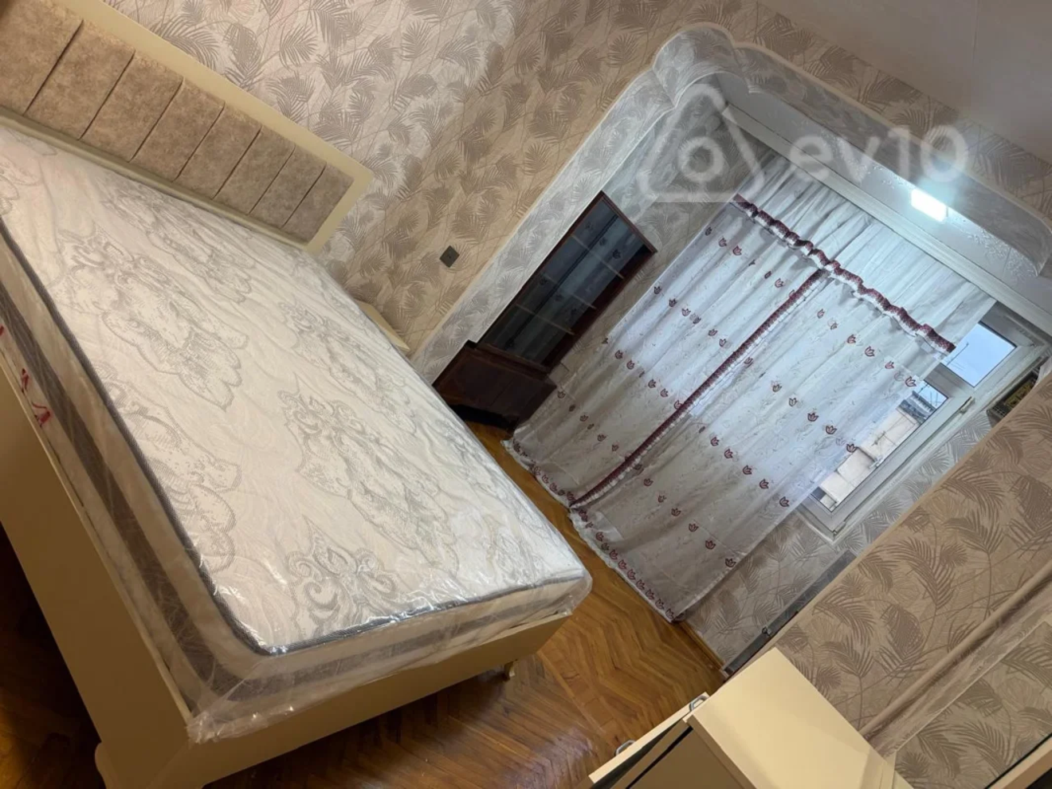 Kirayə verilir 3 otaqlı köhnə tikili 100 m²