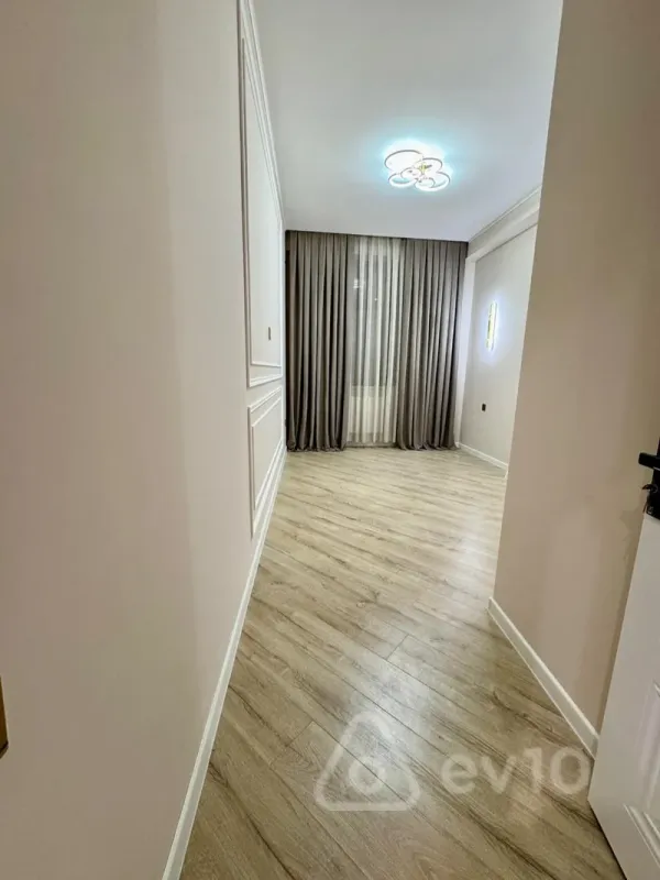 Kirayə verilir 3 otaqlı yeni tikili 75 m²