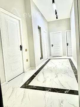 Kirayə verilir 3 otaqlı yeni tikili 75 m²