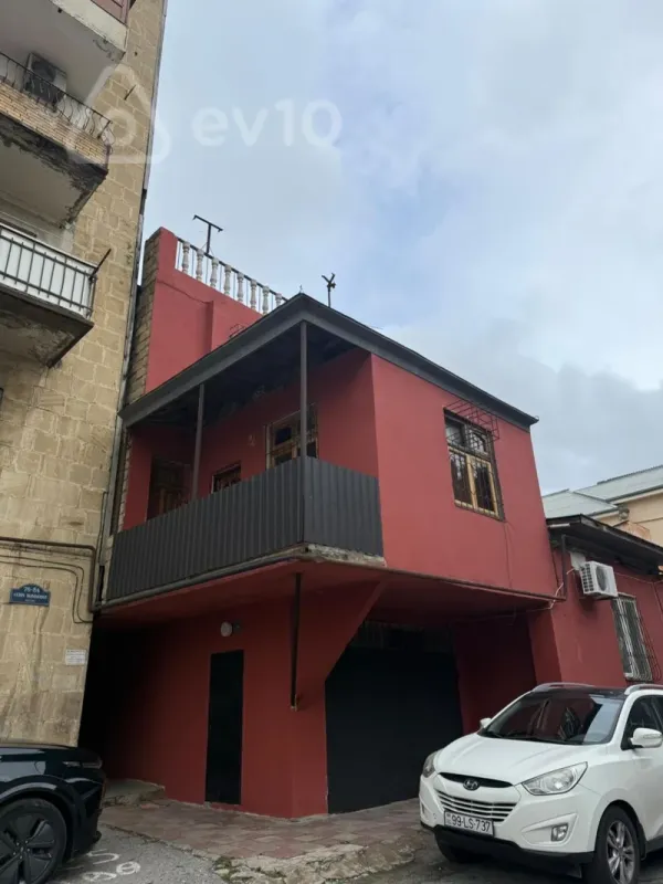 Kirayə verilir 4 otaqlı həyət evi 250 m²