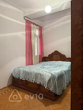 Kirayə verilir 4 otaqlı həyət evi 250 m²