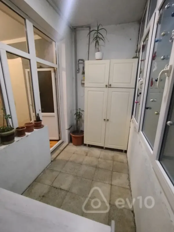 Kirayə verilir 2 otaqlı yeni tikili 70 m²