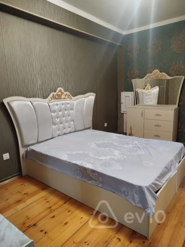 Kirayə verilir 2 otaqlı yeni tikili 70 m²