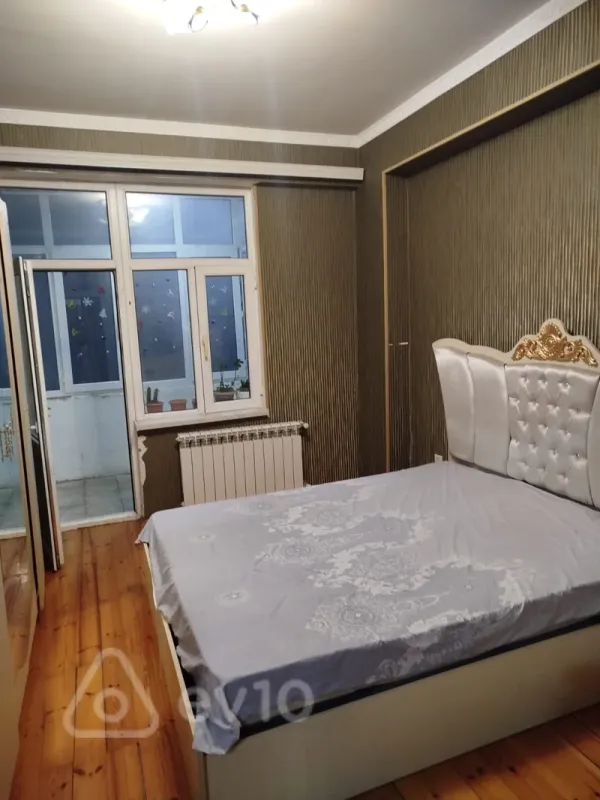 Kirayə verilir 2 otaqlı yeni tikili 70 m²