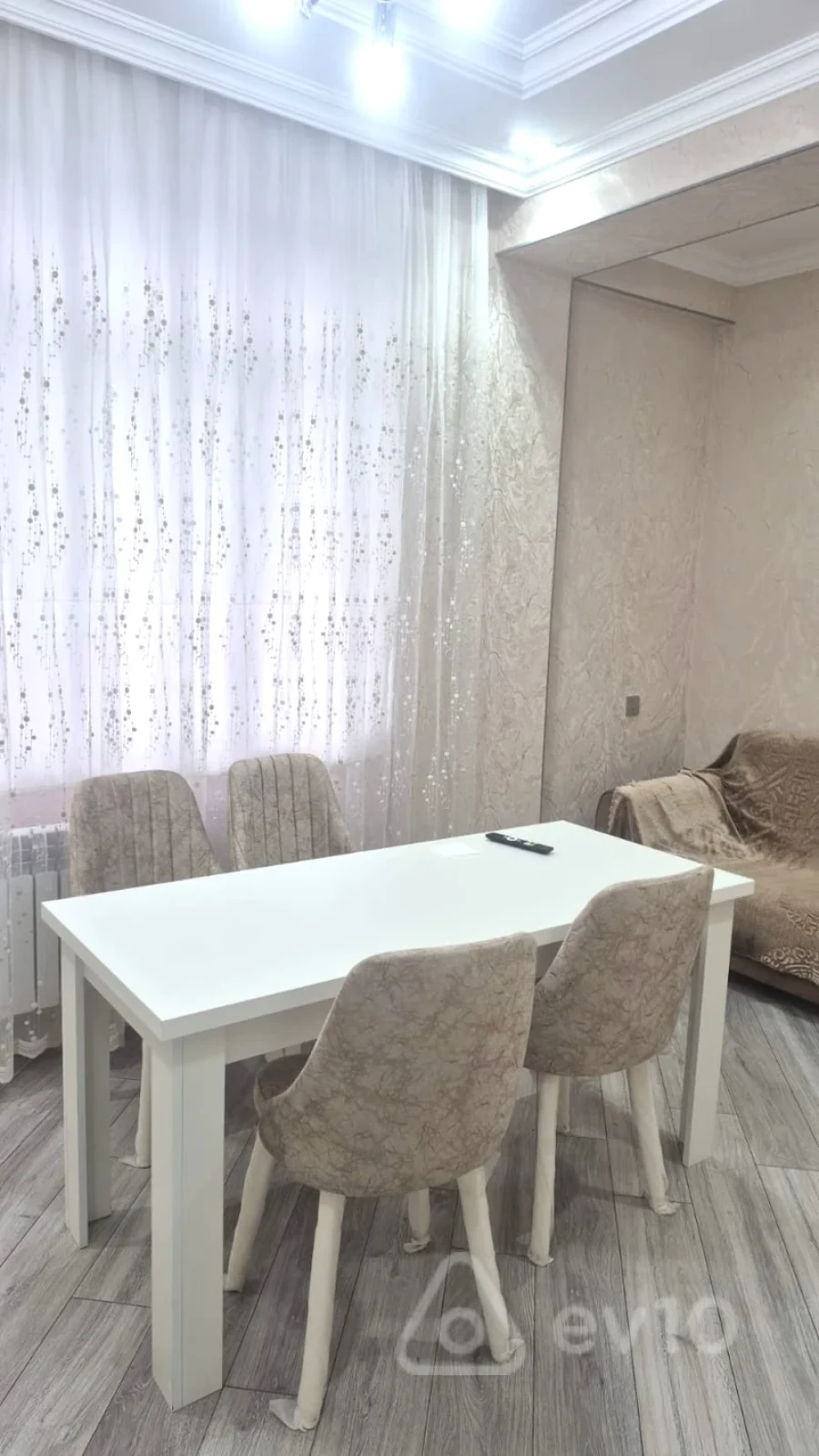 Kirayə verilir 2 otaqlı yeni tikili 56 m²