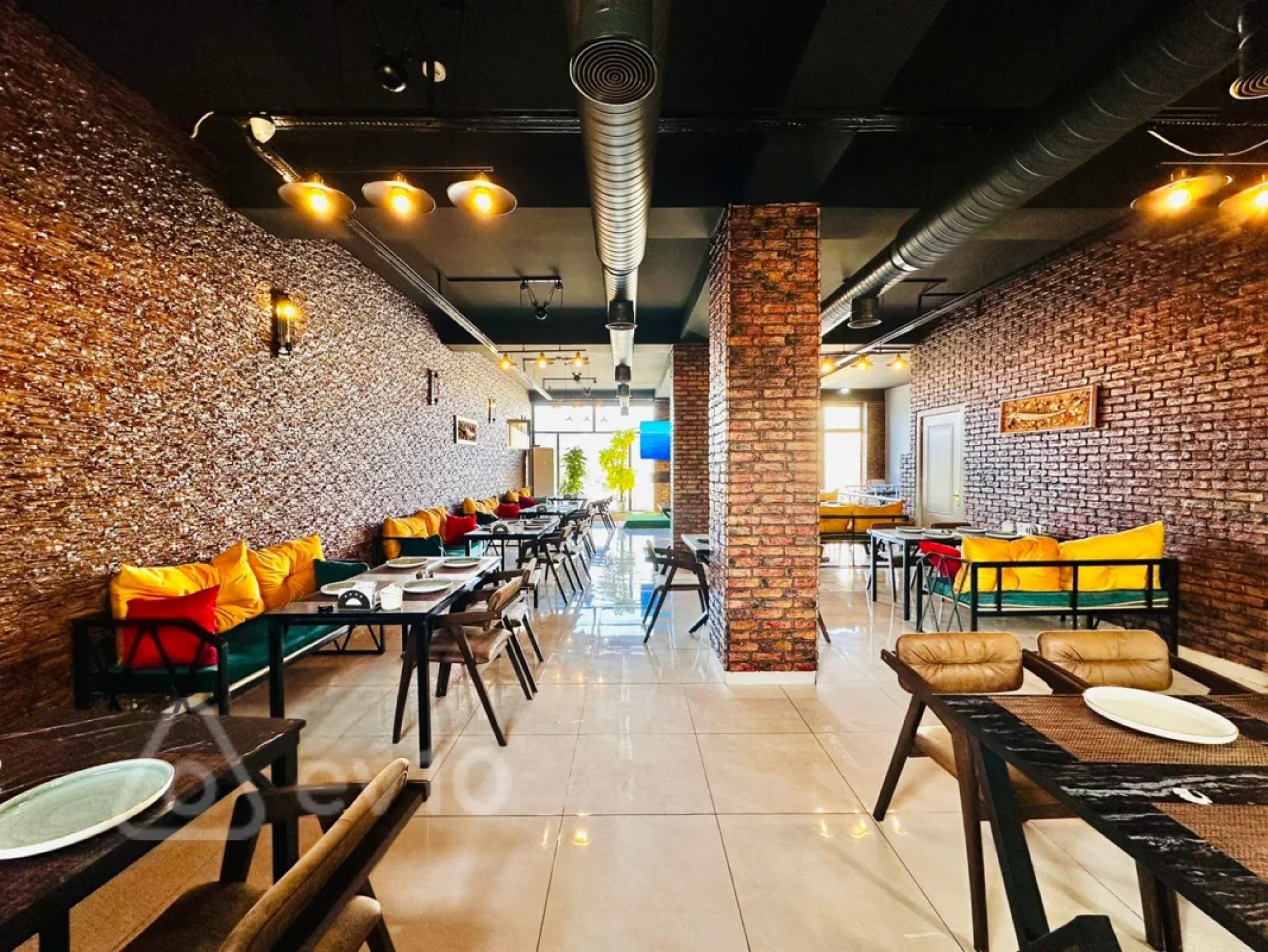 Satılır mənzil 280 m²