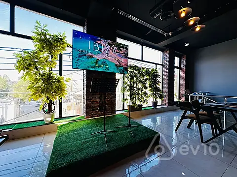 Satılır mənzil 280 m²