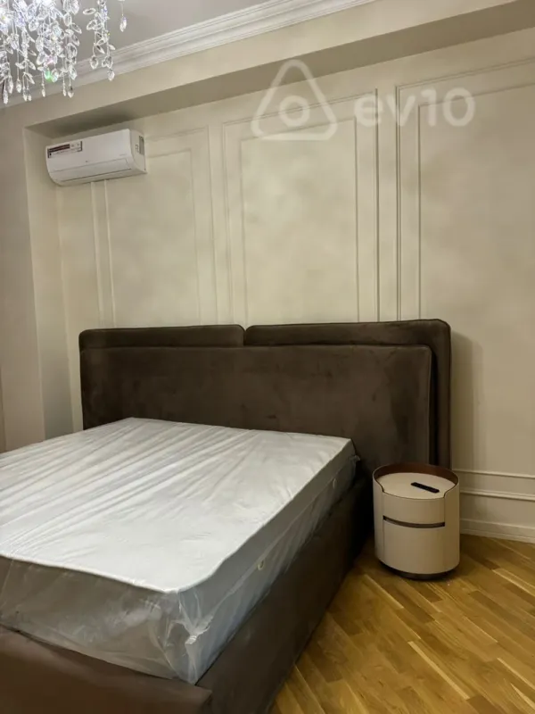 Kirayə verilir 3 otaqlı yeni tikili 130 m²