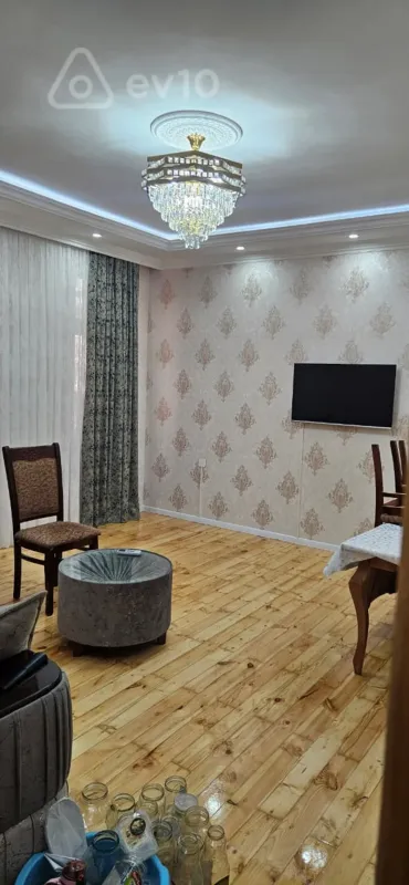 Kirayə verilir 3 otaqlı yeni tikili 110 m²