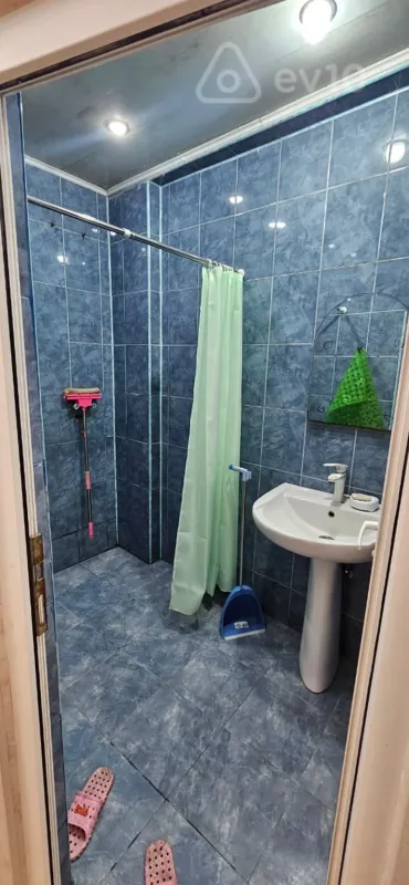 Kirayə verilir 3 otaqlı yeni tikili 110 m²