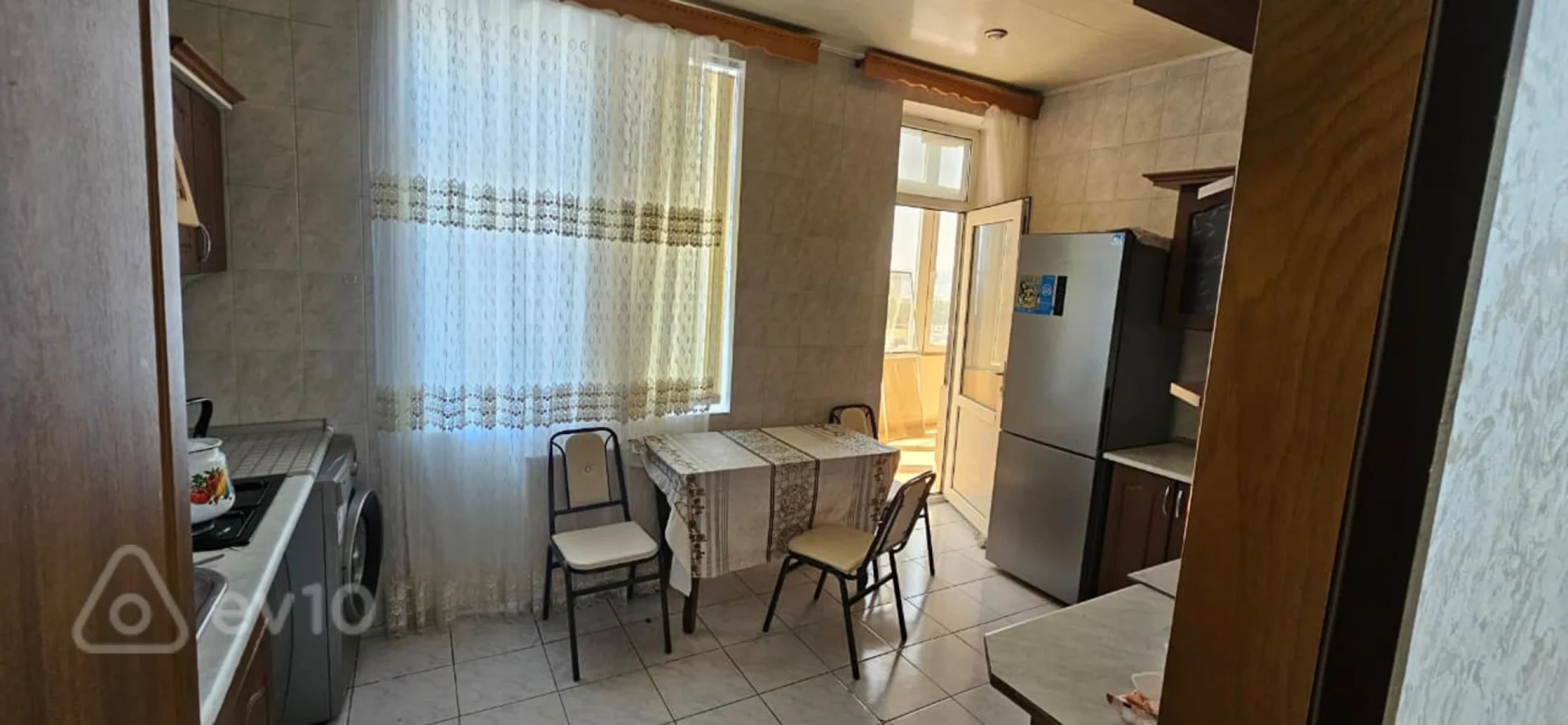 Kirayə verilir 3 otaqlı yeni tikili 110 m²