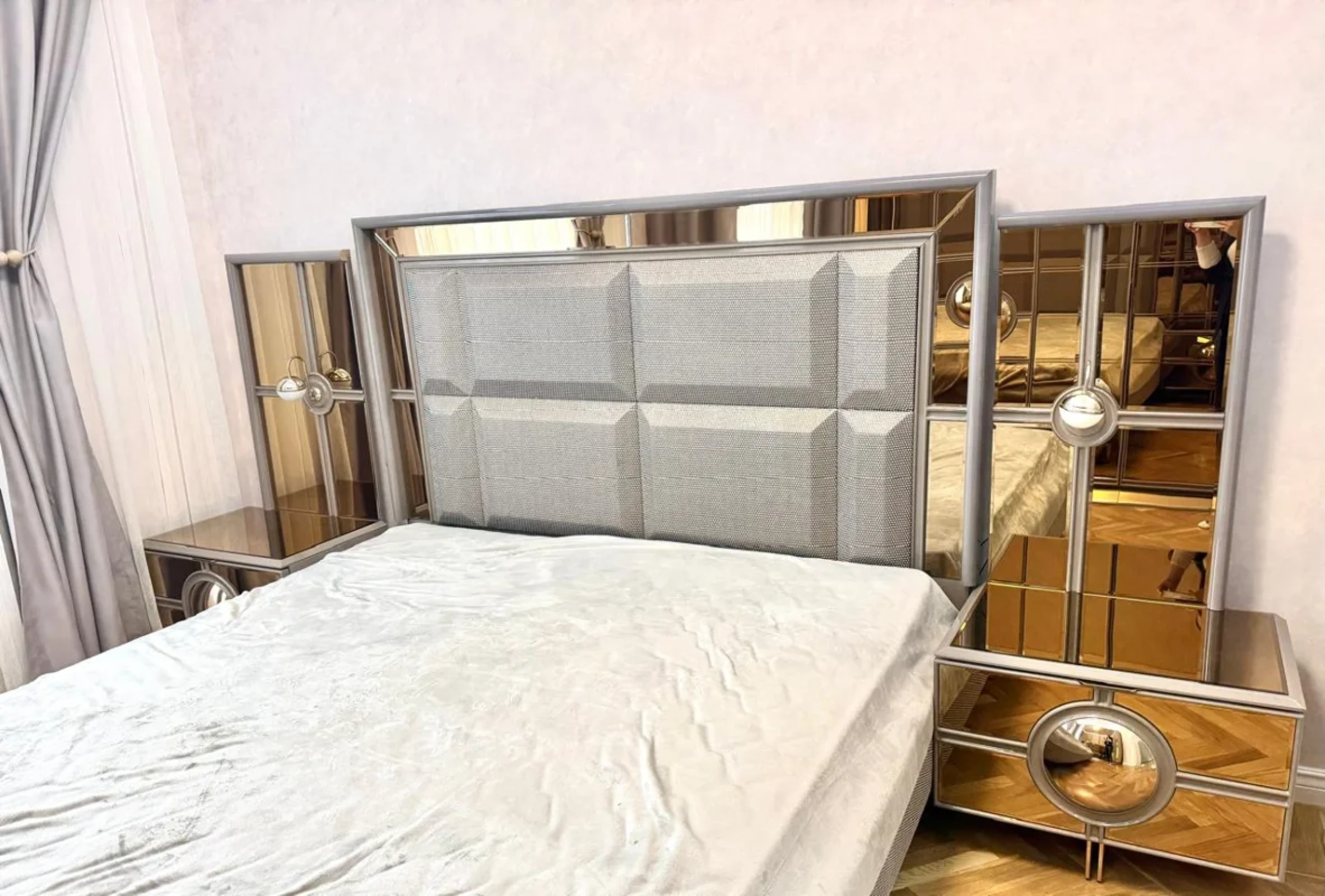 Kirayə verilir 3 otaqlı köhnə tikili 80 m²