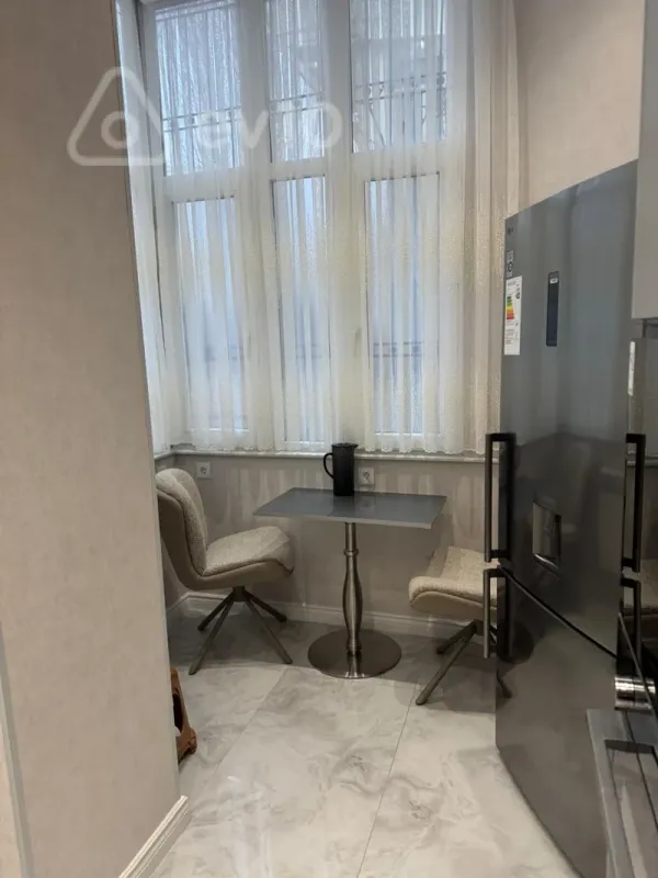 Kirayə verilir 3 otaqlı köhnə tikili 80 m²