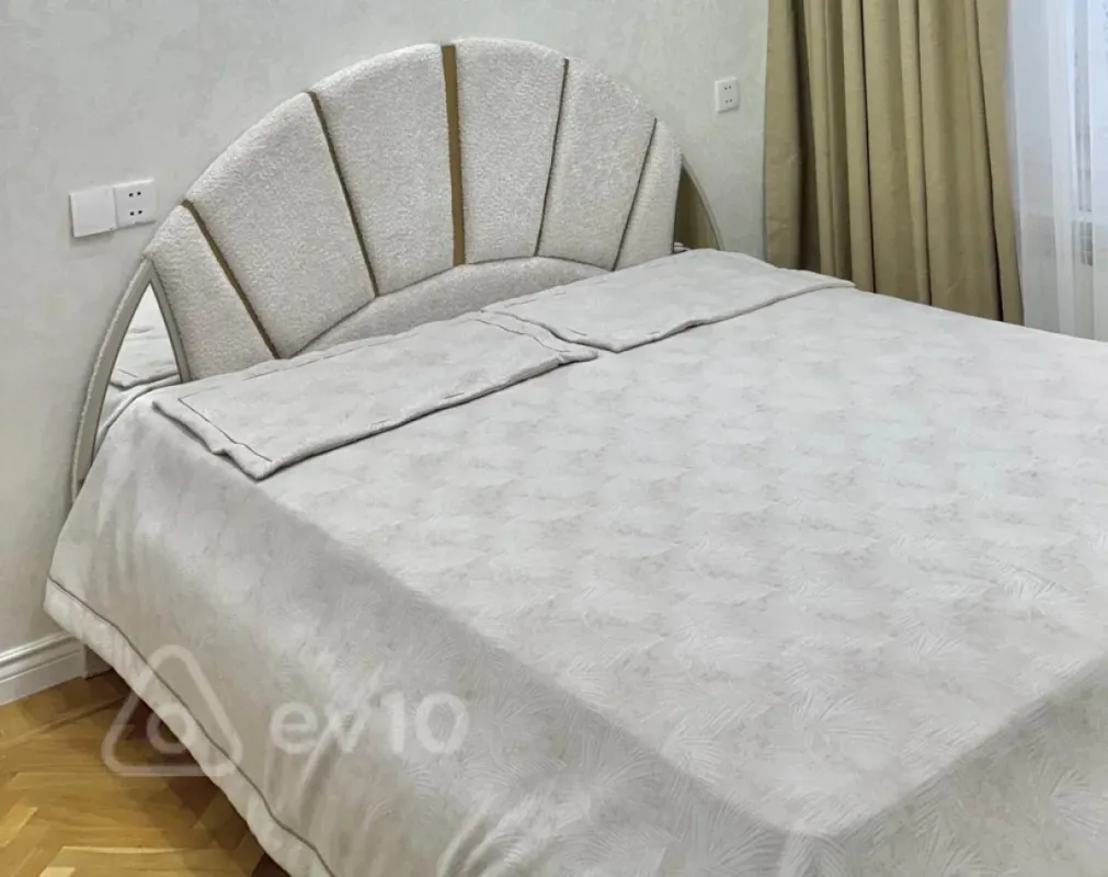 Kirayə verilir 3 otaqlı köhnə tikili 80 m²