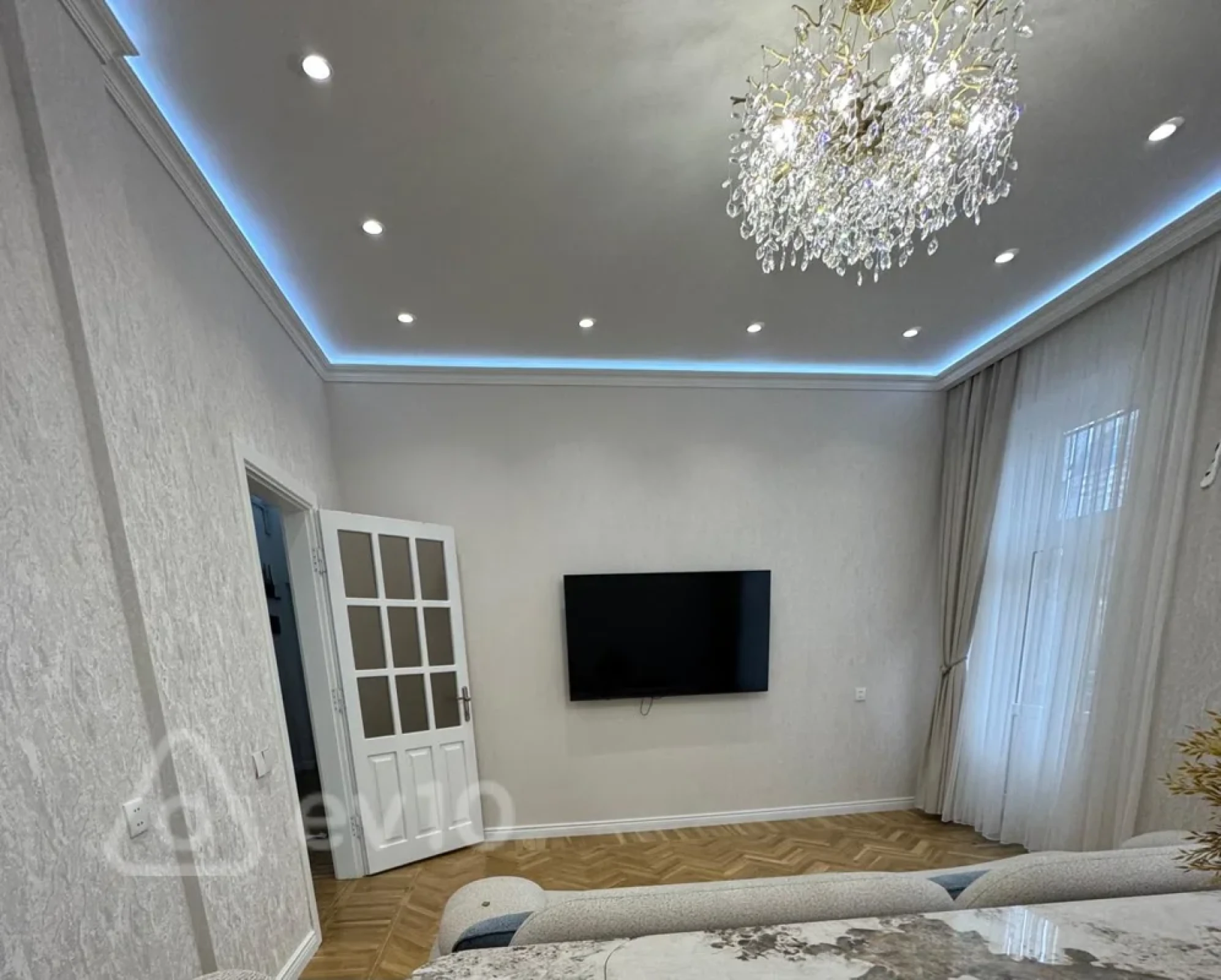 Kirayə verilir 3 otaqlı köhnə tikili 80 m²