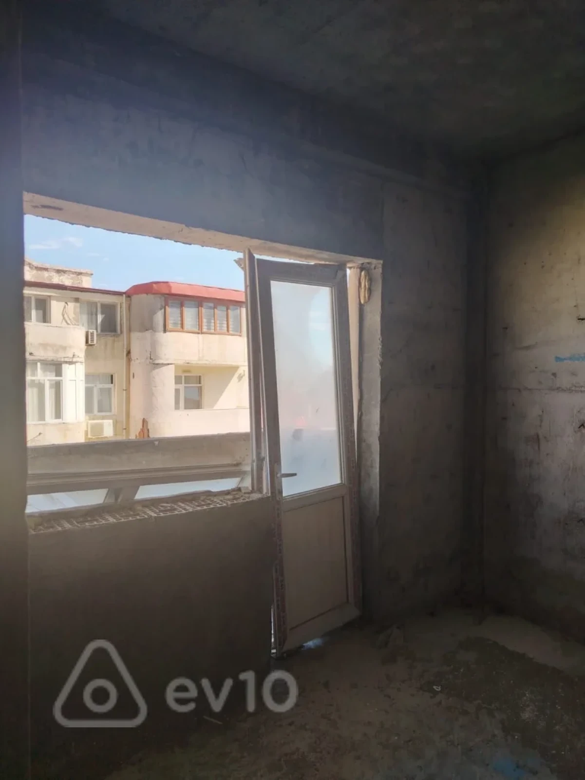 Satılır 3 otaqlı yeni tikili 140 m²