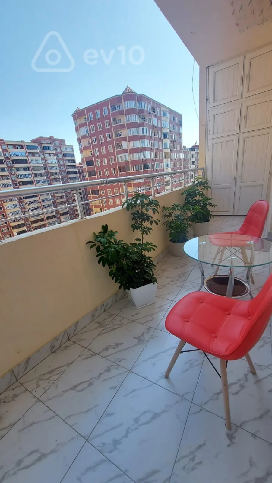 Satılır 3 otaqlı yeni tikili 165 m²