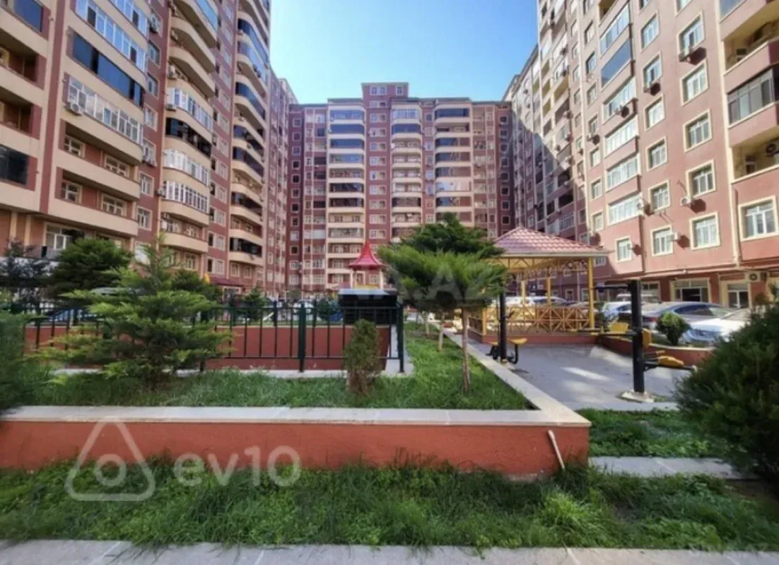 Satılır 3 otaqlı yeni tikili 165 m²