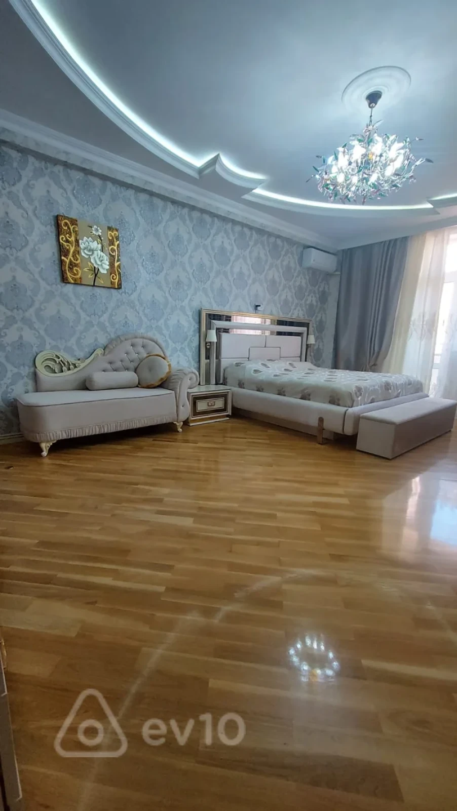 Satılır 3 otaqlı yeni tikili 165 m²