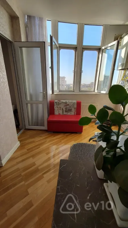Satılır 3 otaqlı yeni tikili 165 m²