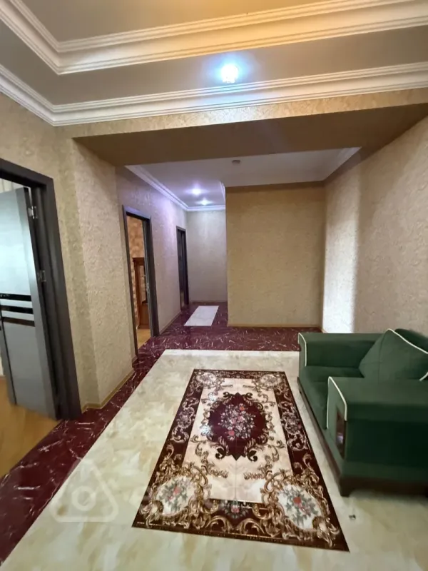 Kirayə verilir 2 otaqlı yeni tikili 109 m²