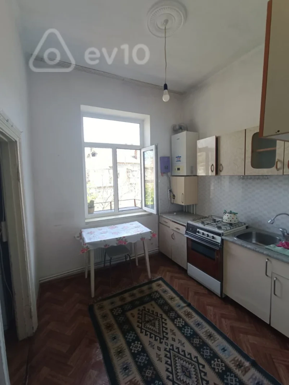 Kirayə verilir 4 otaqlı həyət evi 80 m²