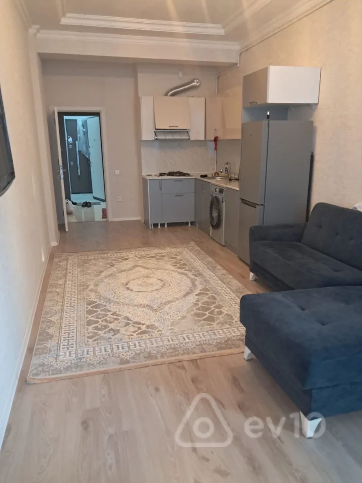 Kirayə verilir 2 otaqlı yeni tikili 60 m²