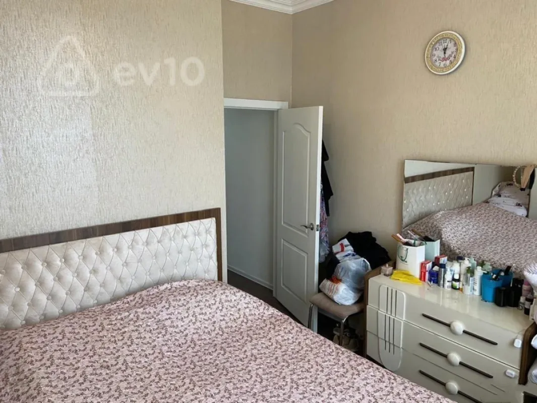 Satılır 2 otaqlı yeni tikili 65 m²