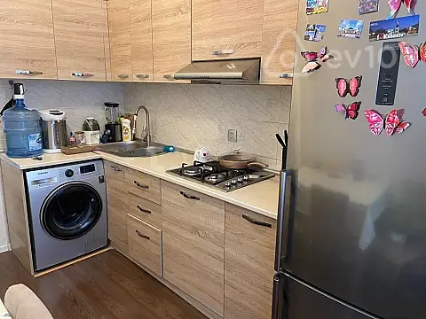 Satılır 2 otaqlı yeni tikili 65 m²