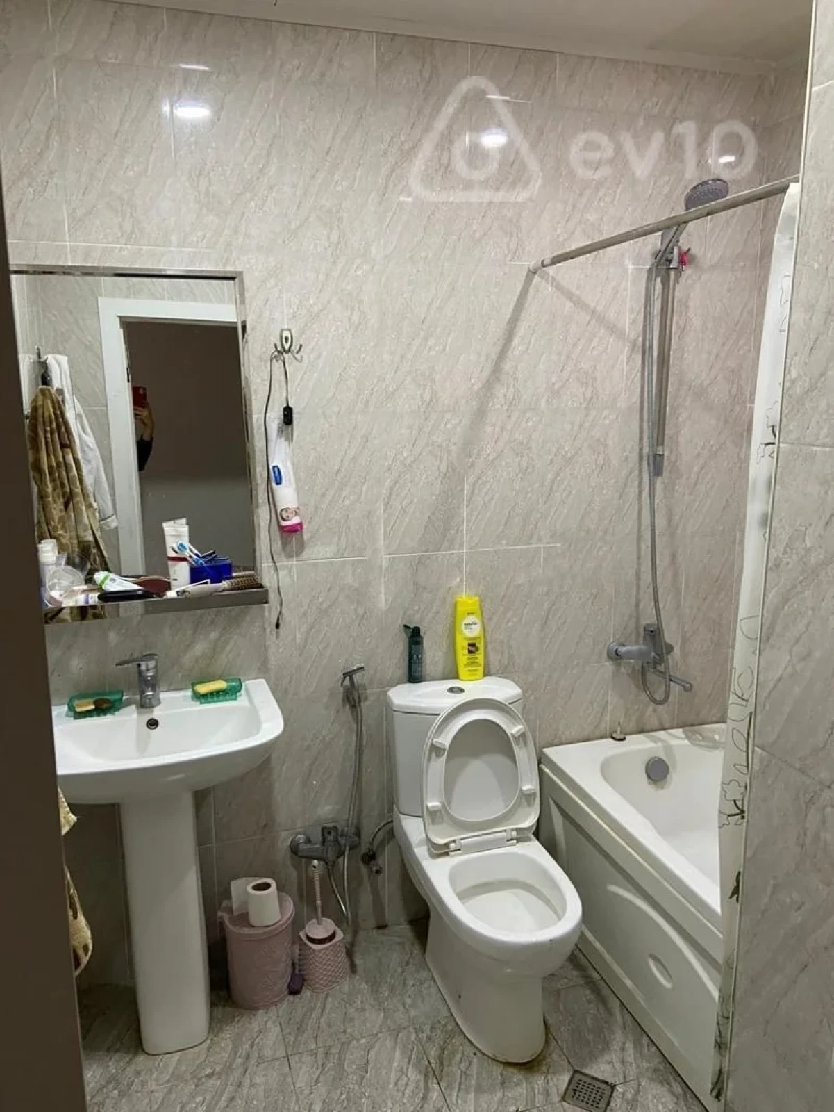 Satılır 2 otaqlı yeni tikili 65 m²