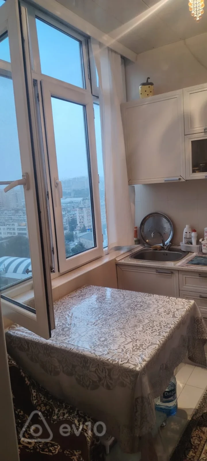 Satılır 2 otaqlı yeni tikili 60 m²