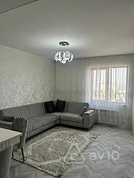 Kirayə verilir 2 otaqlı yeni tikili 80 m²