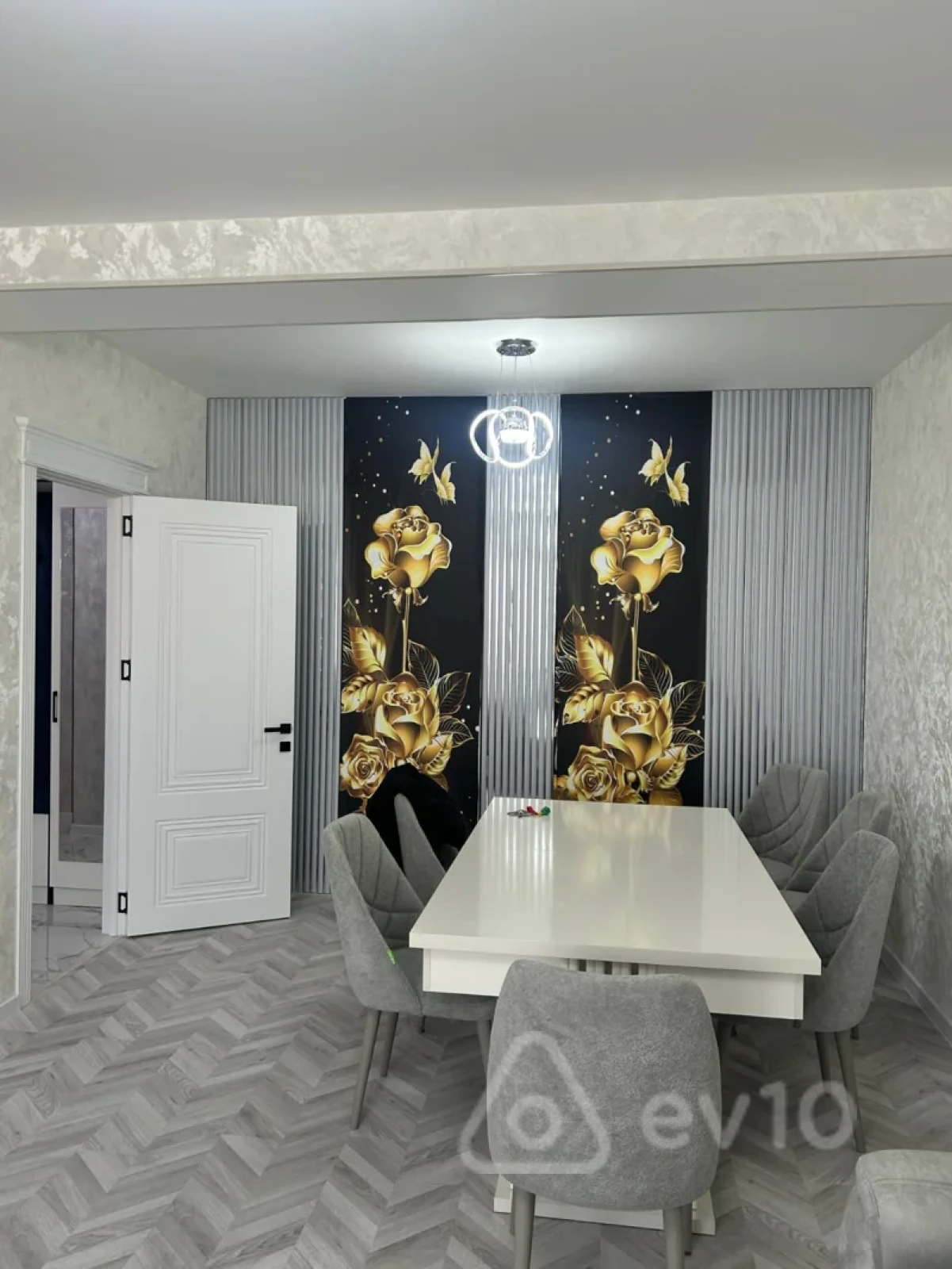 Kirayə verilir 2 otaqlı yeni tikili 80 m²