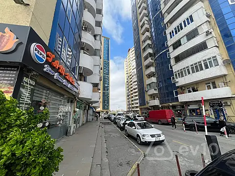 Satılır 2 otaqlı yeni tikili 75 m²