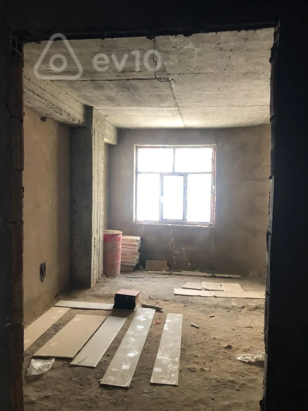 Satılır 3 otaqlı yeni tikili 125 m²