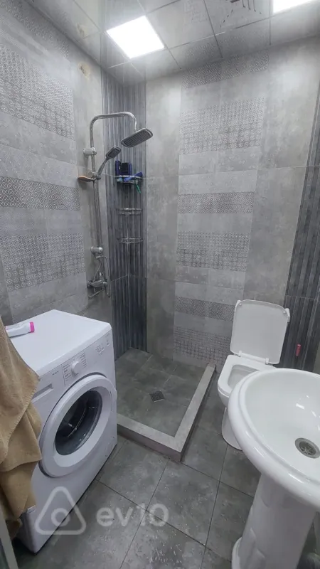 Kirayə verilir 1 otaqlı yeni tikili 37 m²