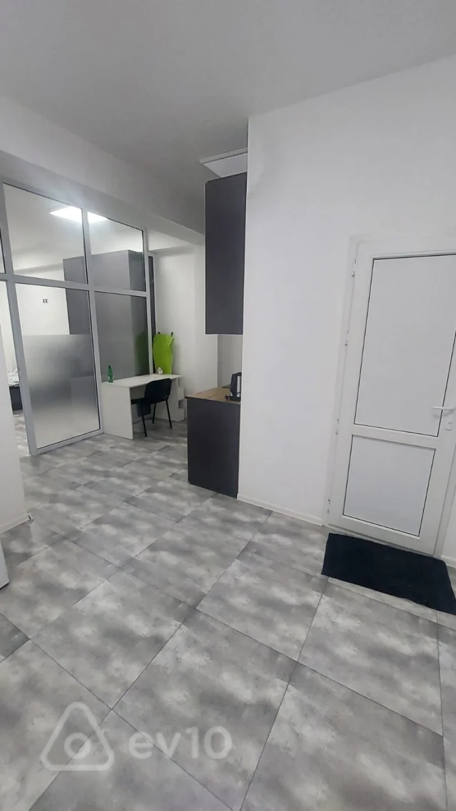 Kirayə verilir 1 otaqlı yeni tikili 37 m²