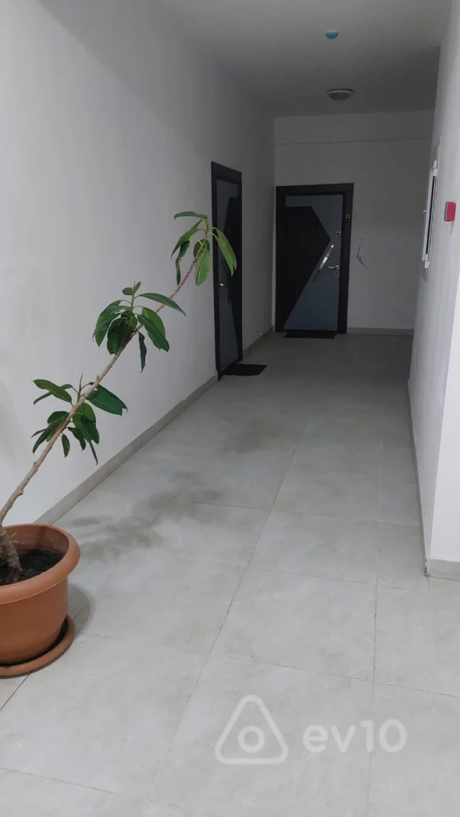 Kirayə verilir 1 otaqlı yeni tikili 37 m²