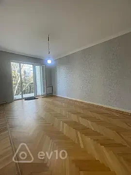 Satılır 3 otaqlı köhnə tikili 80 m² — Bakı, Yasamal 3 otaq 80.00 m²