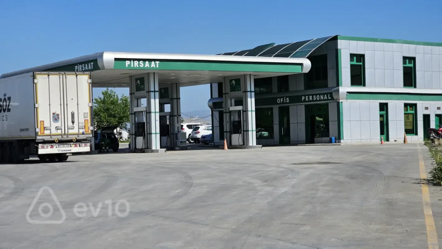 Satılır mənzil 44 m²