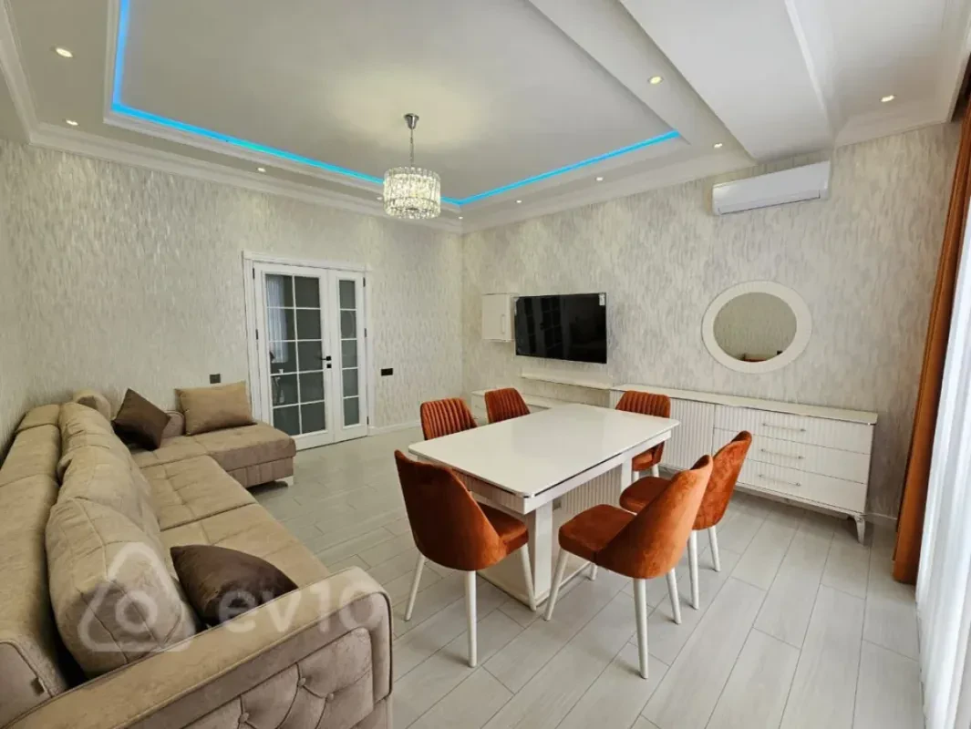 Kirayə verilir 3 otaqlı yeni tikili 120 m²