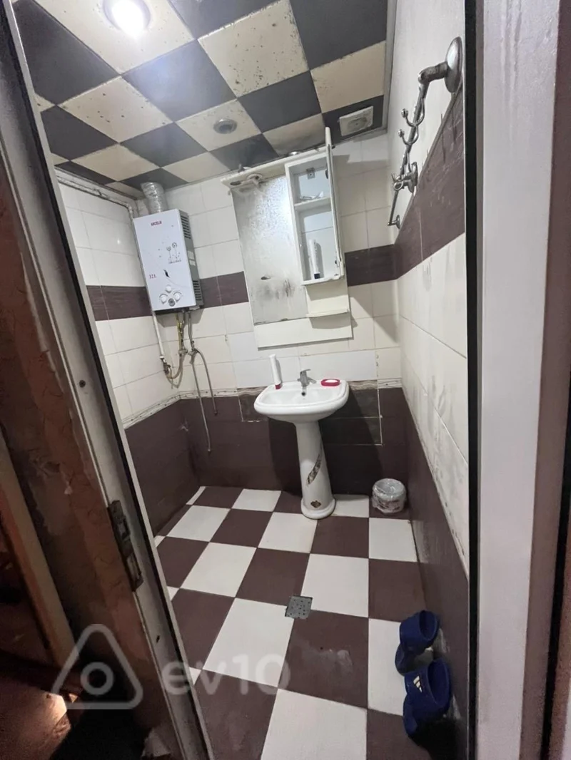 Kirayə verilir 3 otaqlı köhnə tikili 55 m² — Bakı, Nərimanov 3 otaq 55.00 m²