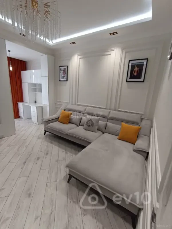 Kirayə verilir 2 otaqlı yeni tikili 60 m²