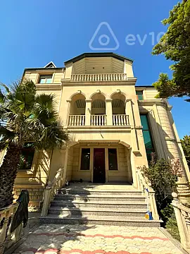 Satılır 6 otaqlı həyət evi 570 m² — Bakı, Abşeron 6 otaq 570.00 m²