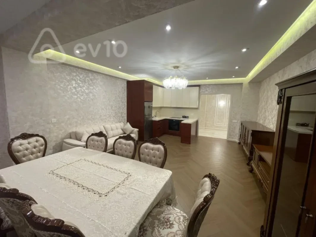 Kirayə verilir 3 otaqlı yeni tikili 115 m²