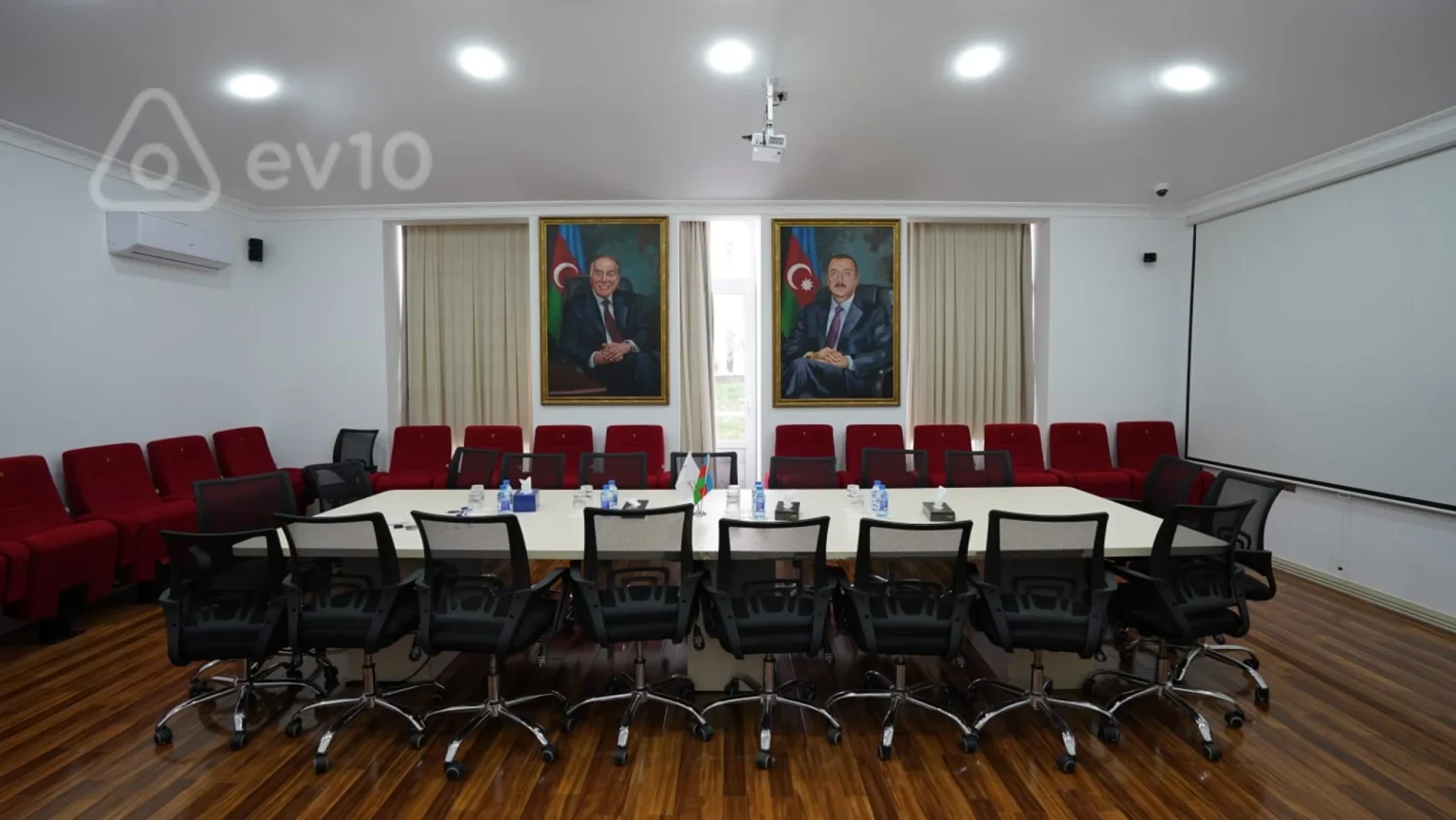 Kirayə verilir 11 otaqlı ofis 320 m²
